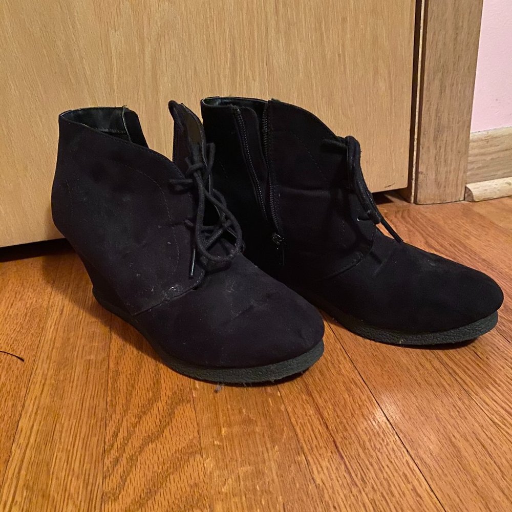 BLACK VELVET WEDGE LACE UP HEELS